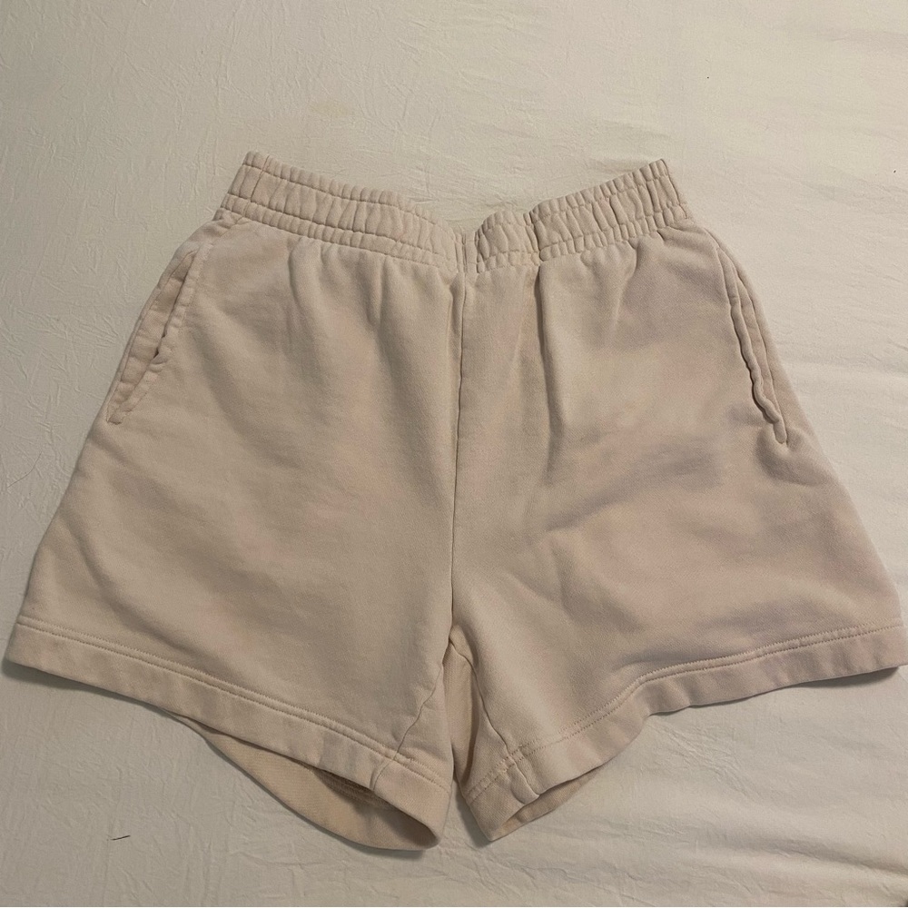 Aritzia sweatshorts